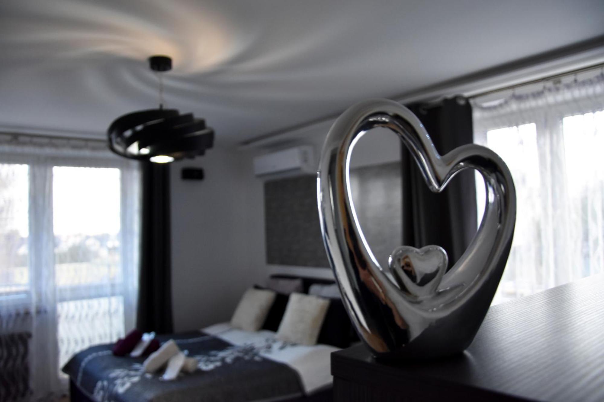 Apartament Night Premium Краков Экстерьер фото