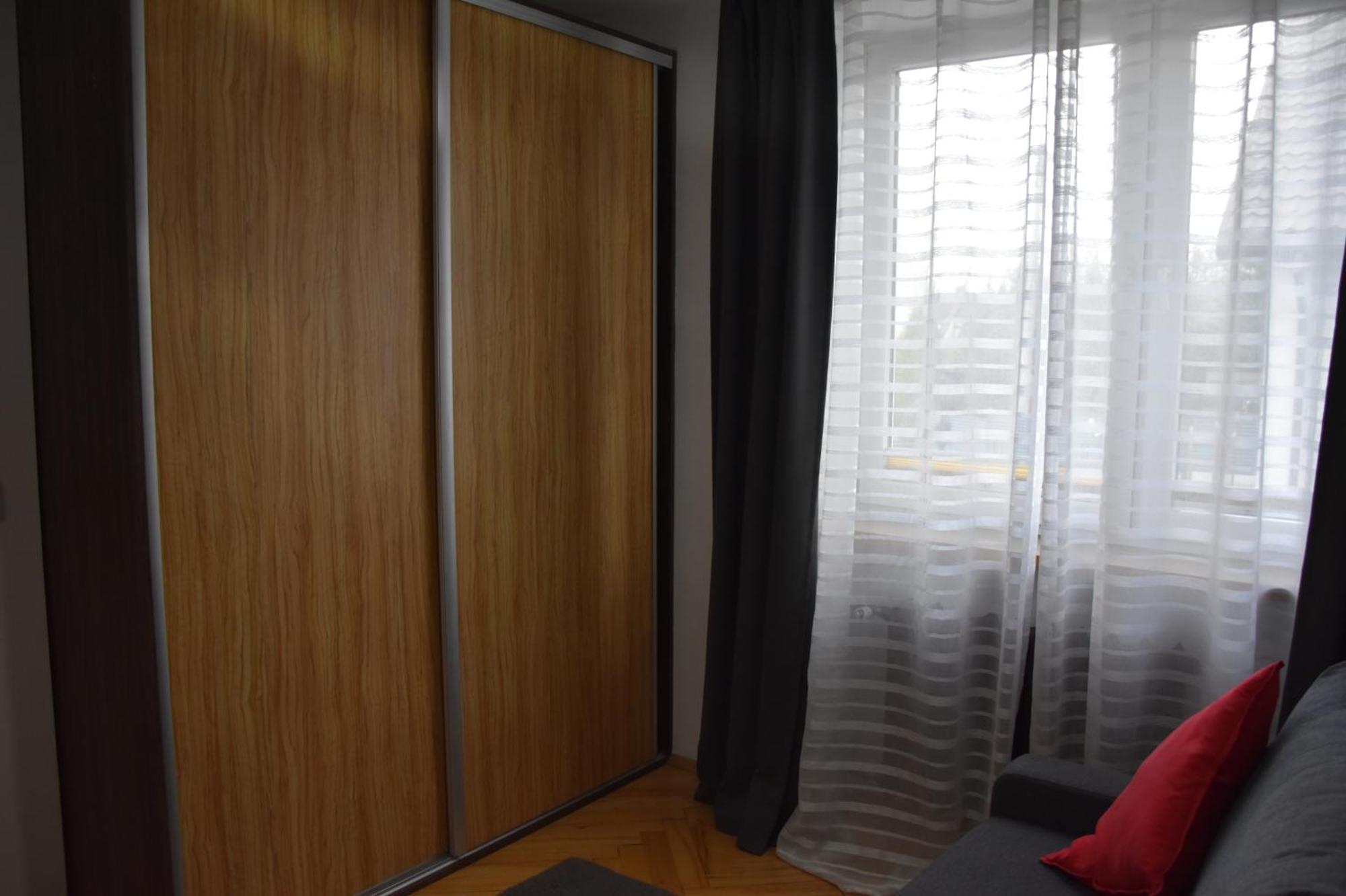 Apartament Night Premium Краков Экстерьер фото